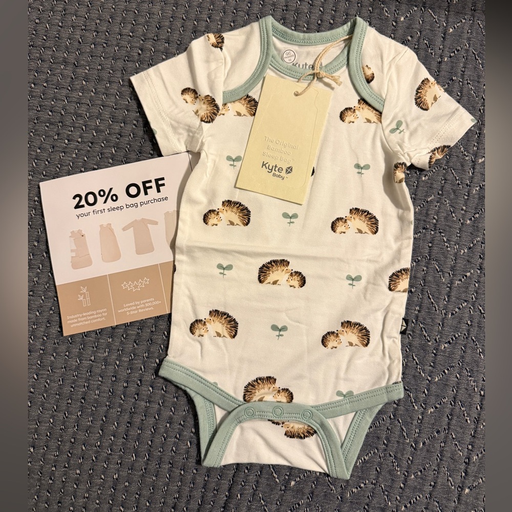 Kyte Baby Hedgehog Print Onesie Babylist Registry Exclusive 0-3 month